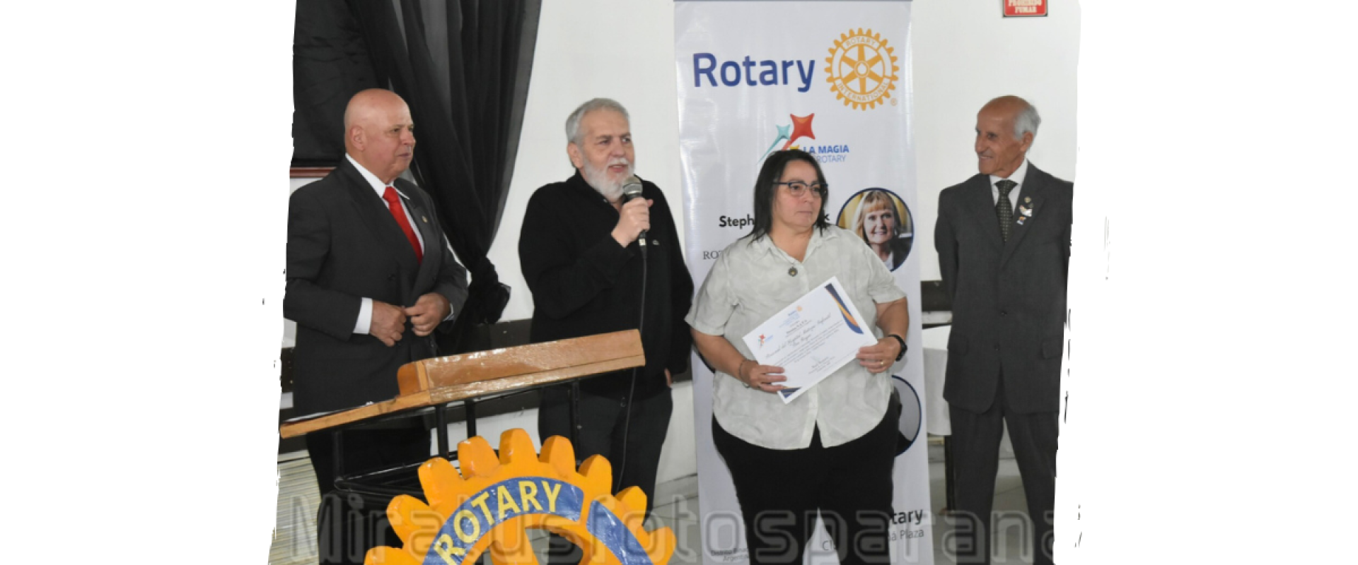 Reconocimiento del Rotary Club Paraná Plaza al personal hospitalario