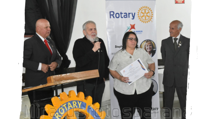 Reconocimiento del Rotary Club Paraná Plaza al personal hospitalario